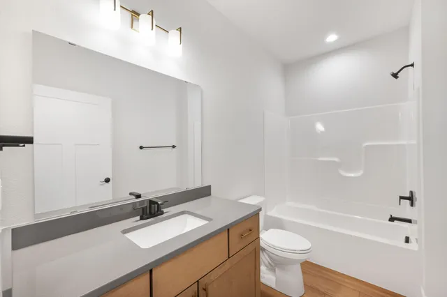 $679,900 | N28W25285 Madeline Boulevard, Unit A BLDG 14 52, Pewaukee, WI 53072