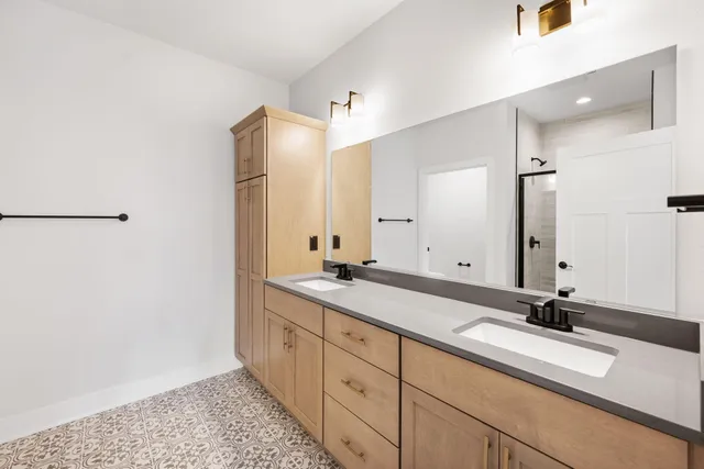 $679,900 | N28W25285 Madeline Boulevard, Unit A BLDG 14 52, Pewaukee, WI 53072