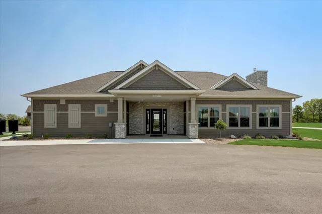 $679,900 | N28W25285 Madeline Boulevard, Unit A BLDG 14 52, Pewaukee, WI 53072