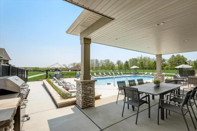 $679,900 | N28W25285 Madeline Boulevard, Unit A BLDG 14 52, Pewaukee, WI 53072