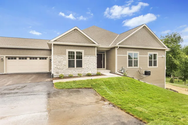 $679,900 | N28W25285 Madeline Boulevard, Unit A BLDG 14 52, Pewaukee, WI 53072