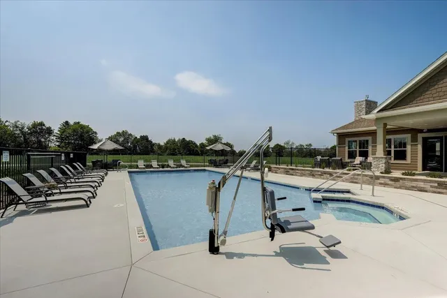 $679,900 | N28W25285 Madeline Boulevard, Unit A BLDG 14 52, Pewaukee, WI 53072