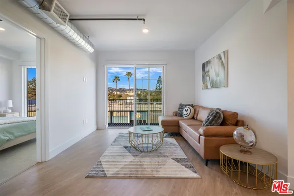$6,845 | 1221 Myra Avenue, Unit 302, Los Angeles, CA 90029