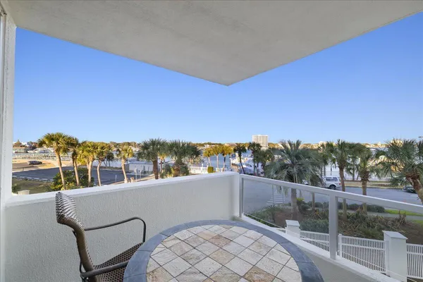 $1,100,000 | 110 Gulf Shore Drive, Unit 226, Destin, FL 32541