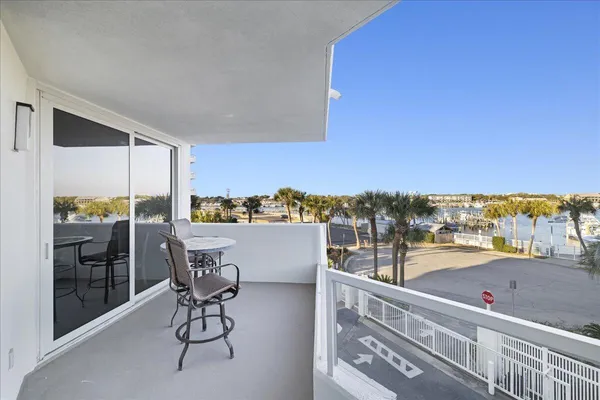 $1,100,000 | 110 Gulf Shore Drive, Unit 226, Destin, FL 32541