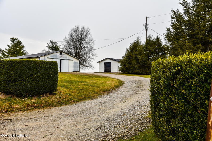 4262 Todds Point Road Simpsonville, KY 40067 - Photo 38 of 82 DSC_1284