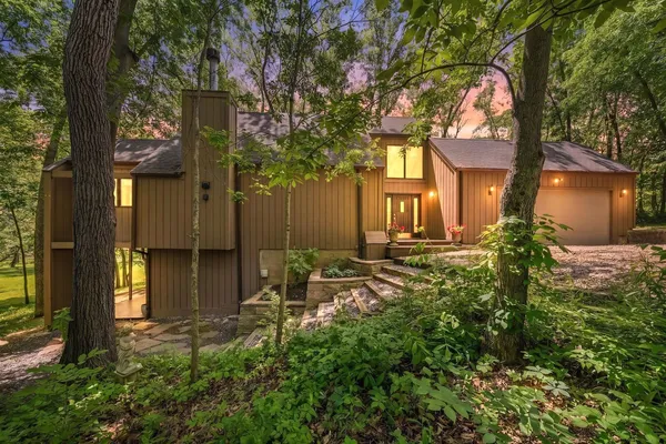 $412,500 | 1309 Wildwood Lane, Mahomet, IL 61853