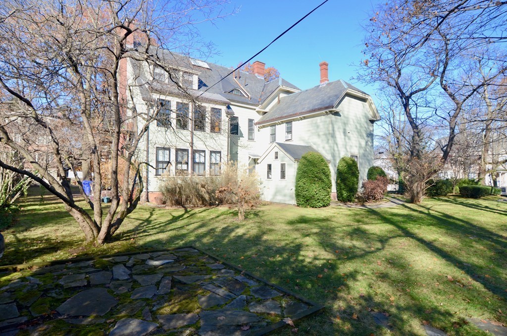 294 Walnut Street, Unit 4 Brookline, MA 02445 - Photo 12 of 13 Gallery Image 12
