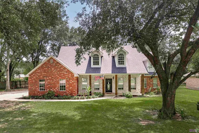 $450,000 | 1959 Fairview Avenue, Port Allen, LA 70767