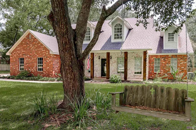 $450,000 | 1959 Fairview Avenue, Port Allen, LA 70767