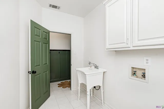 $450,000 | 1959 Fairview Avenue, Port Allen, LA 70767