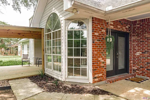 $450,000 | 1959 Fairview Avenue, Port Allen, LA 70767