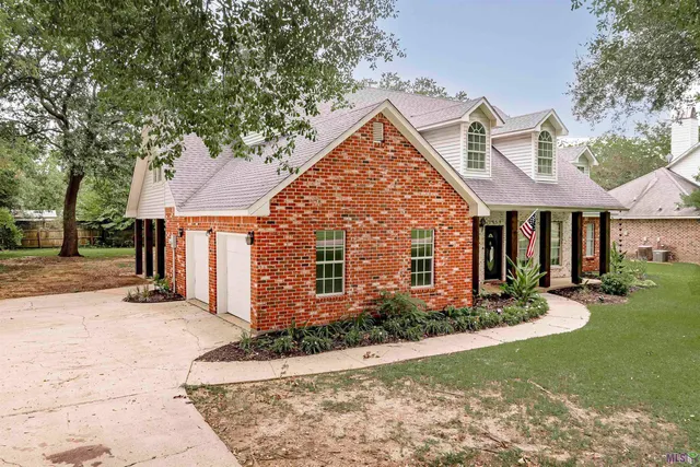 $450,000 | 1959 Fairview Avenue, Port Allen, LA 70767