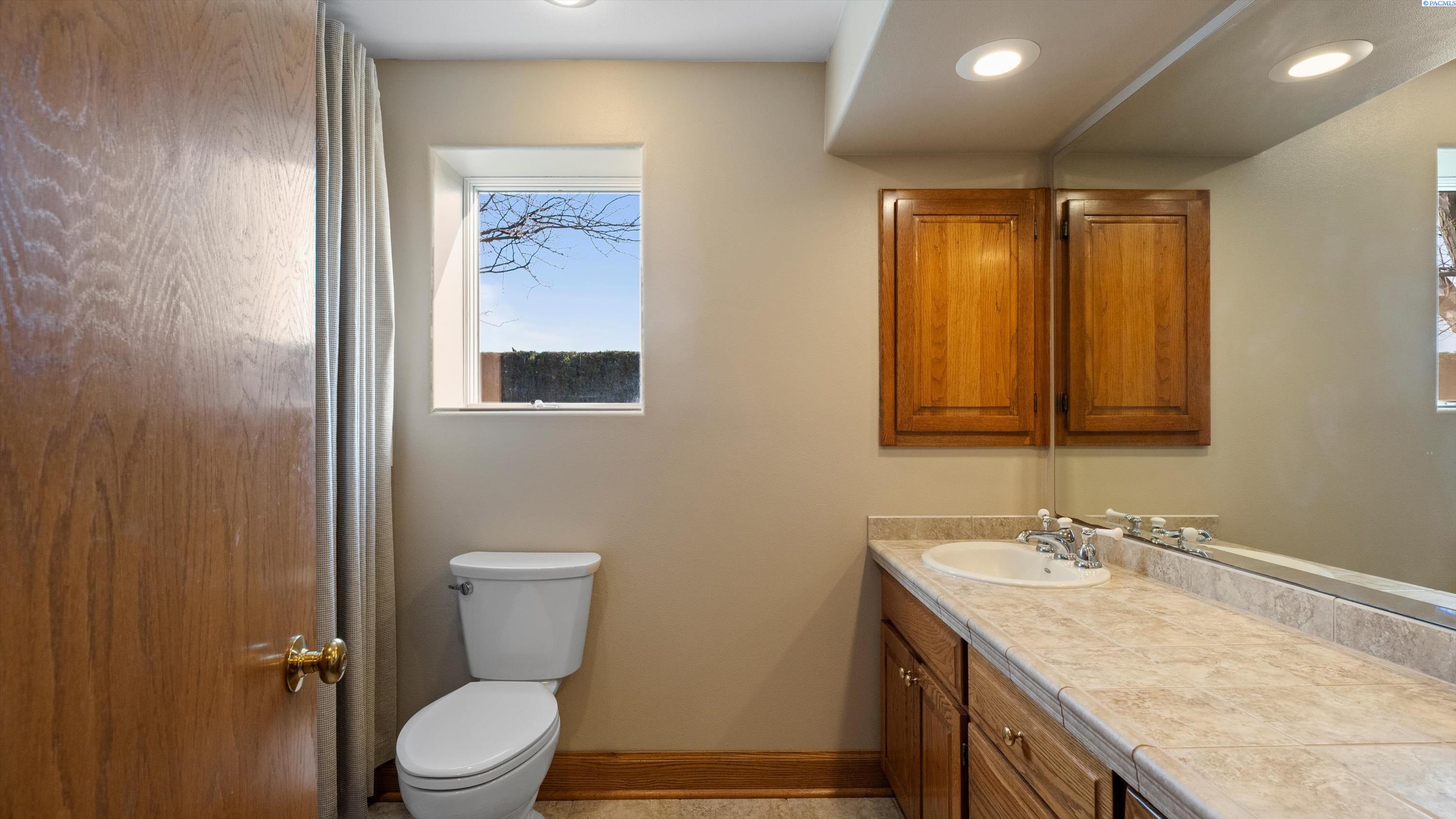 43701 North O'Brien Road Prosser, WA 99350 - Photo 37 of 48 Gallery Image 37