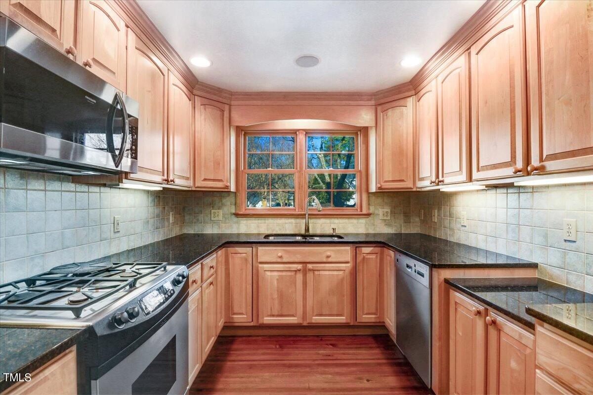 1015 Brooks Avenue Raleigh, NC 27607 - Photo 11 of 58 Kitchen