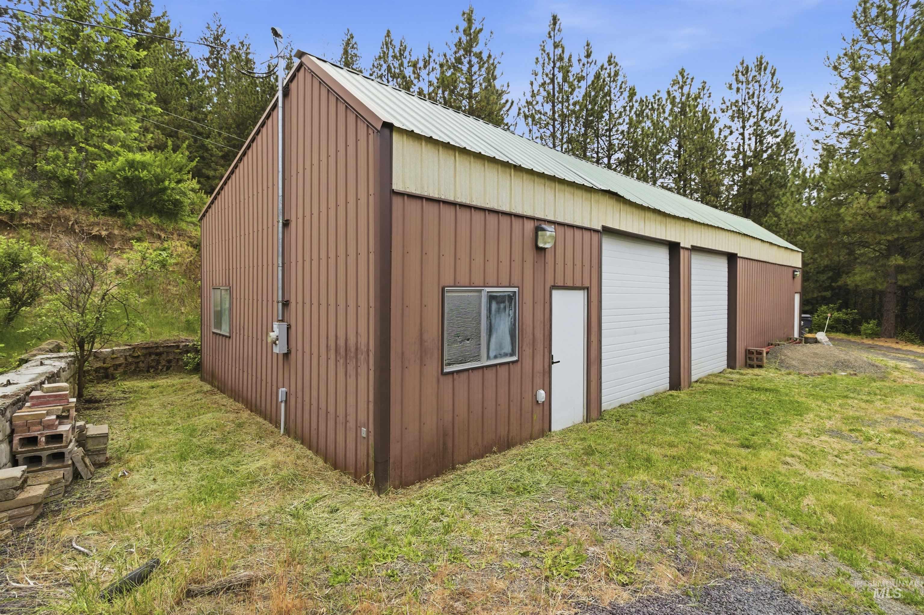 1415 Four Mile Road Viola, ID 83872 - Photo 4 of 49