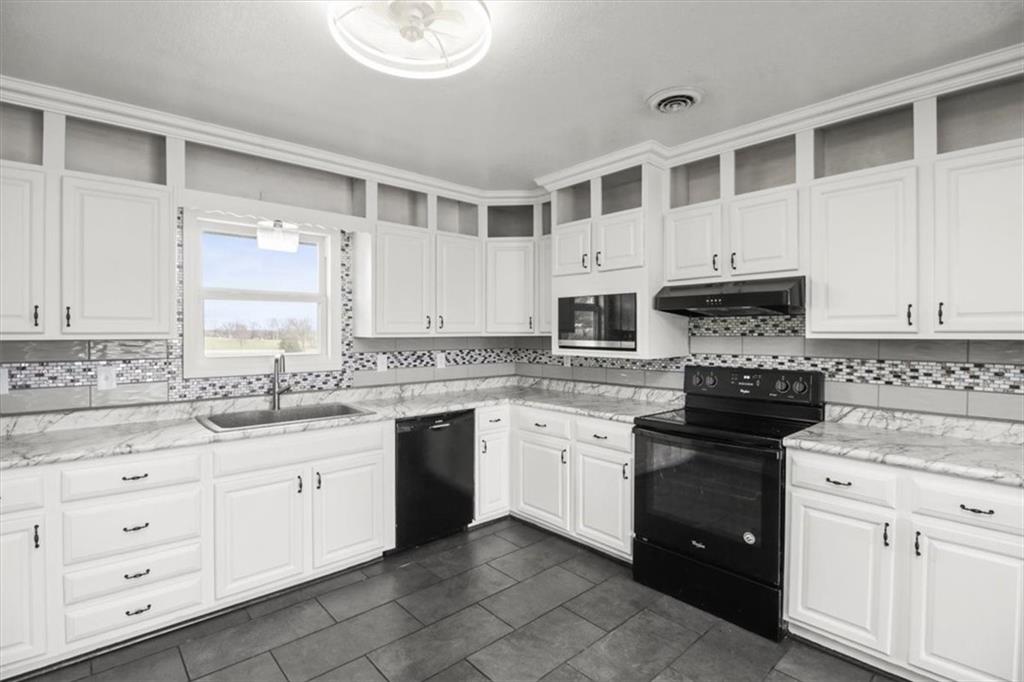 3620 South Ketterman Road Oak Grove, MO 64075 - Photo 12 of 41