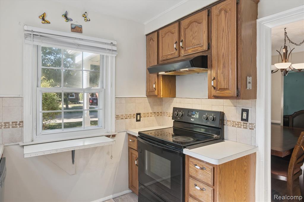 15224 Champaign Road Allen Park, MI 48101 - Photo 13 of 46 Gallery Image 13