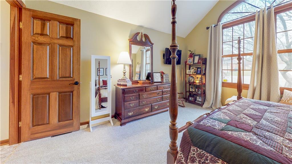 71 Charing Cross Road Indianapolis, IN 46217 - Photo 19 of 37 Gallery Image 19