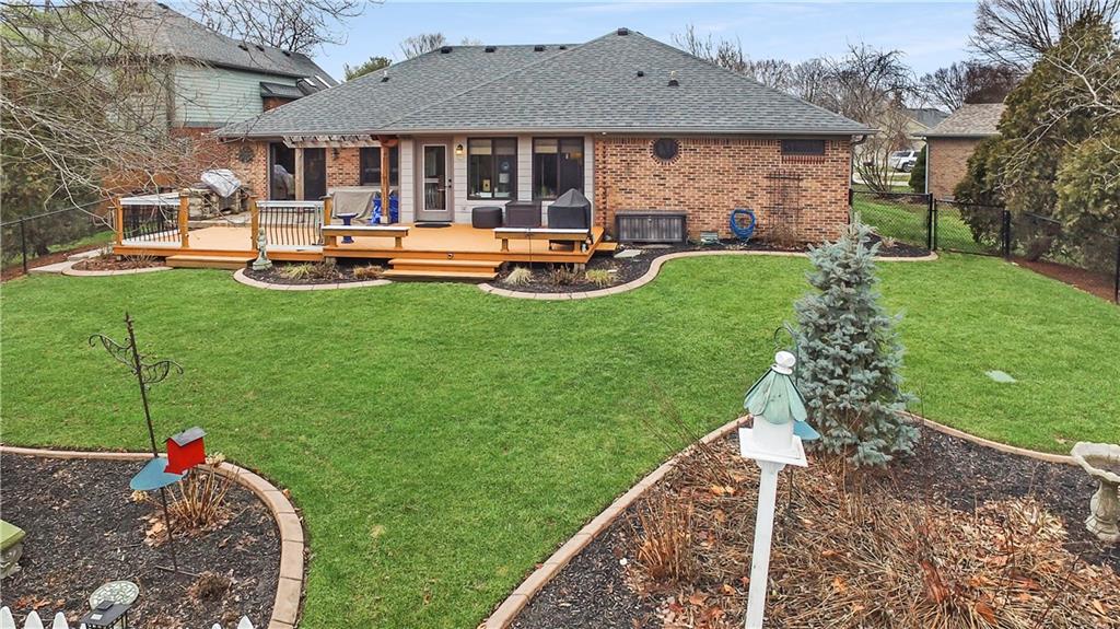 71 Charing Cross Road Indianapolis, IN 46217 - Photo 3 of 37 Gallery Image 3