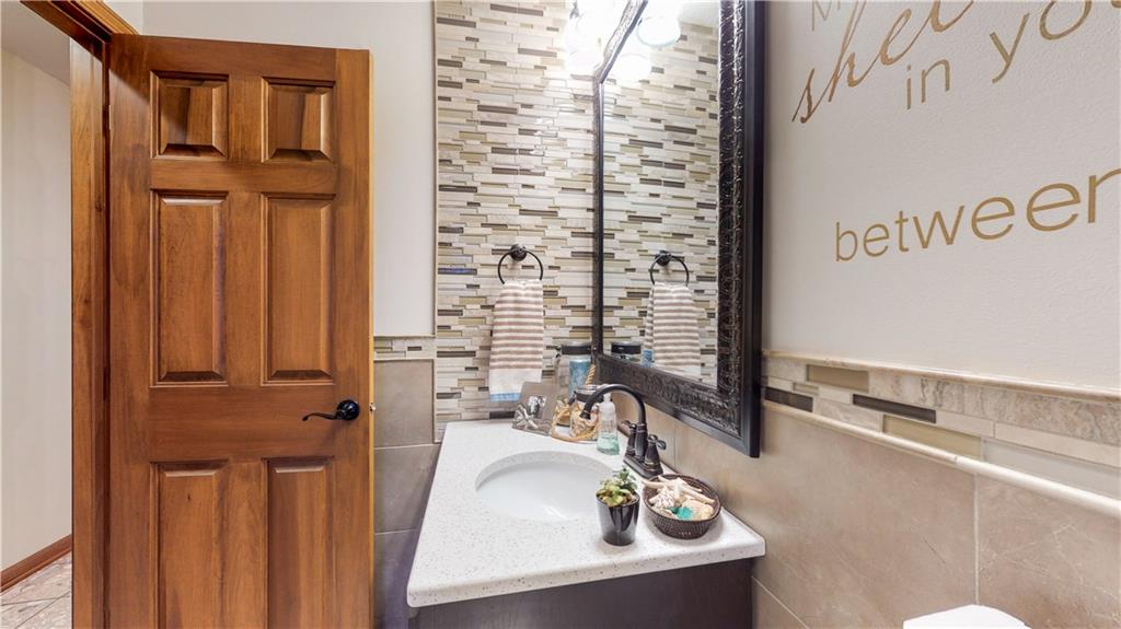 71 Charing Cross Road Indianapolis, IN 46217 - Photo 25 of 37 Gallery Image 25