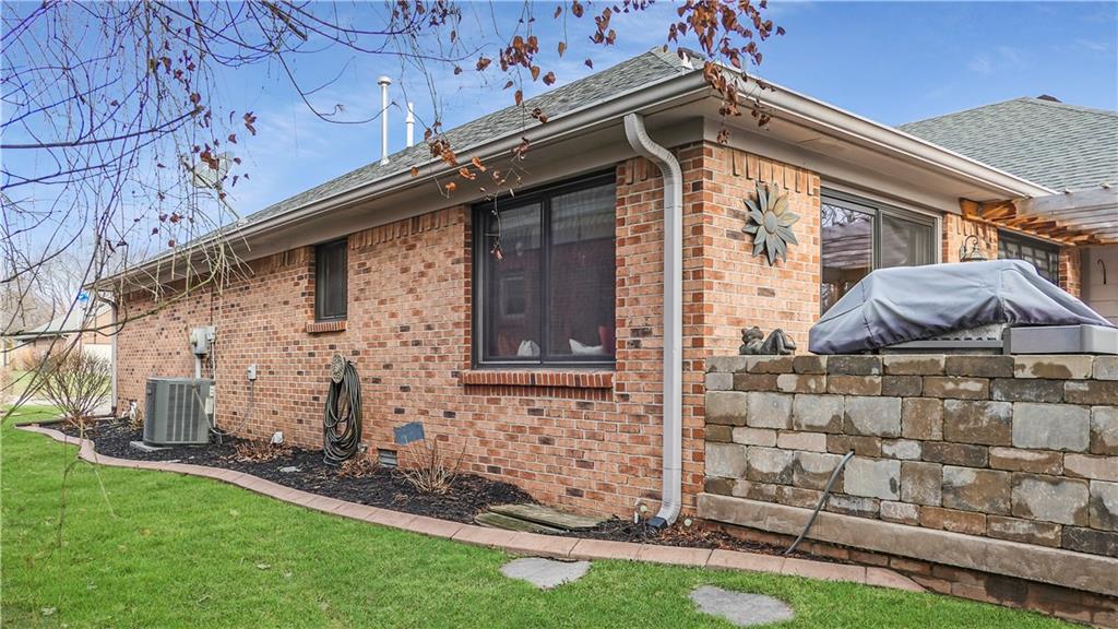 71 Charing Cross Road Indianapolis, IN 46217 - Photo 30 of 37 Gallery Image 30