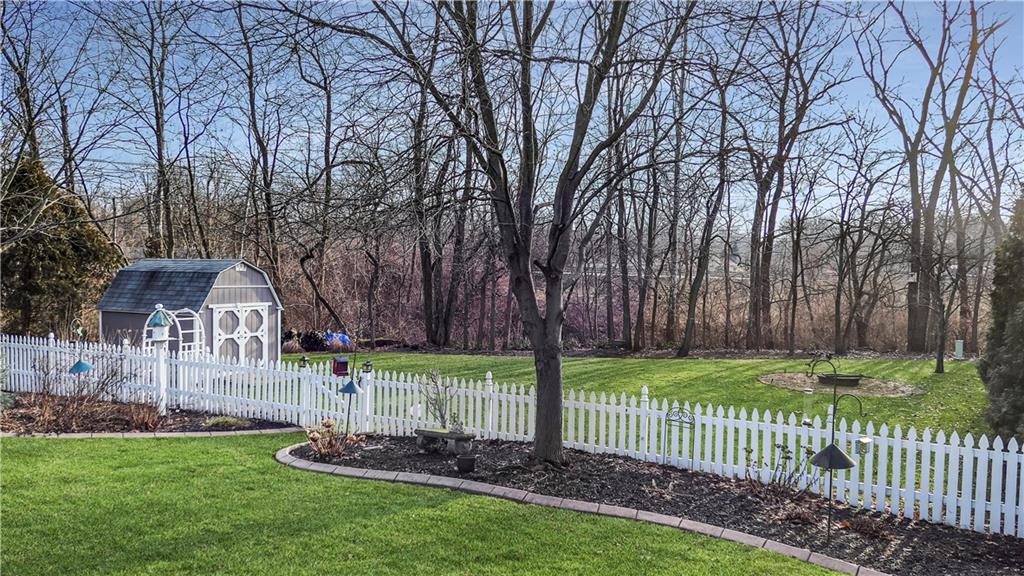 71 Charing Cross Road Indianapolis, IN 46217 - Photo 4 of 37 Gallery Image 4