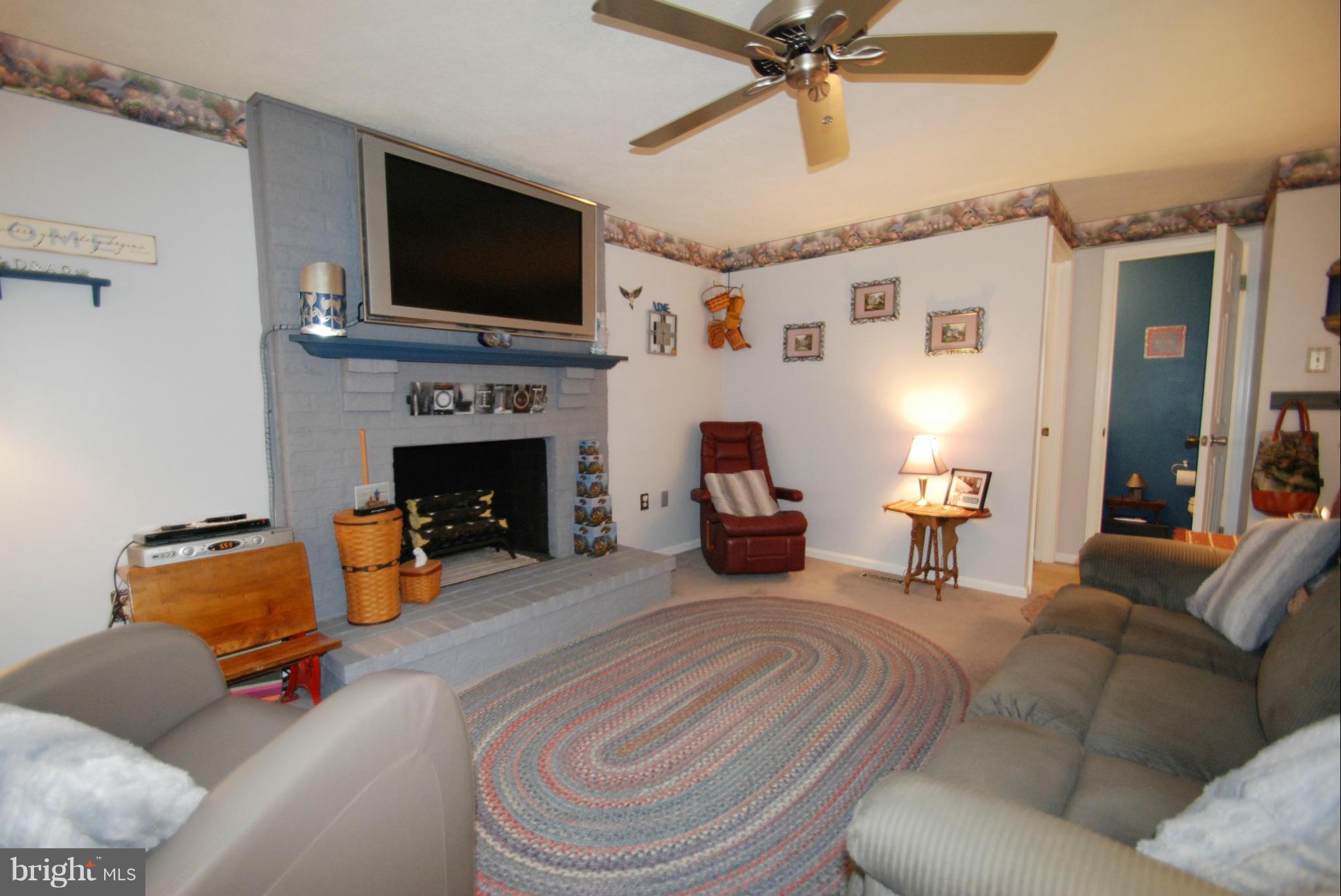 12902 Golden Oak Drive Laurel, MD 20708 - Photo 7 of 30 Family Room