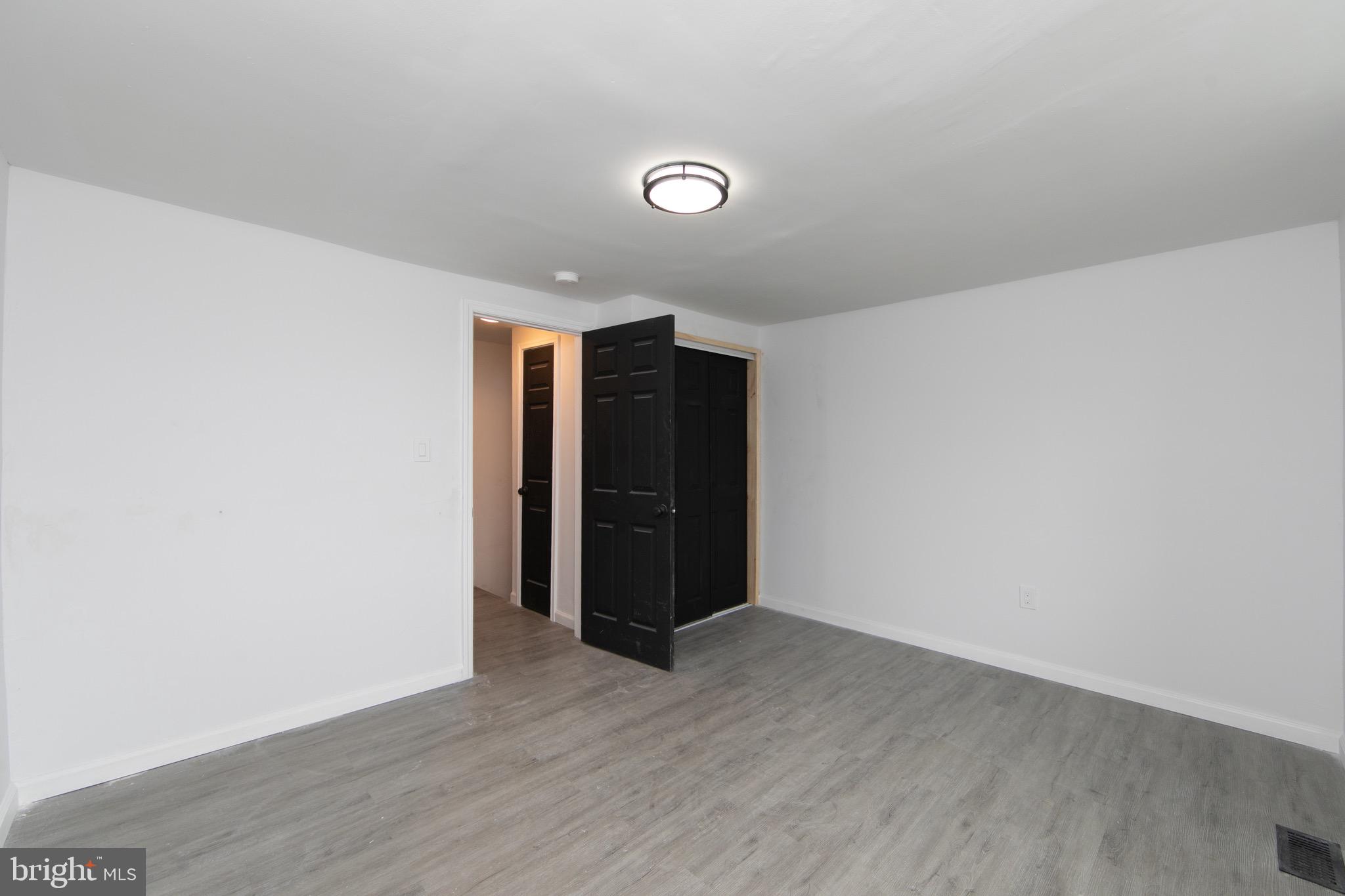 1261 South Merrimac Road Camden, NJ 08104 - Photo 14 of 27 a view of an empty room