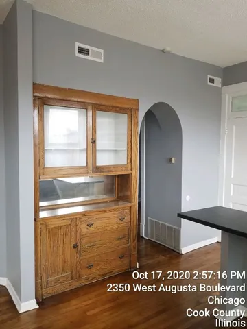 $1,500 | 2350 West Augusta Boulevard, Unit 3E, Chicago, IL 60622