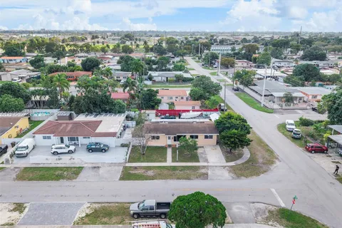$625,000 | 590 West 35th Place, Hialeah, FL 33012