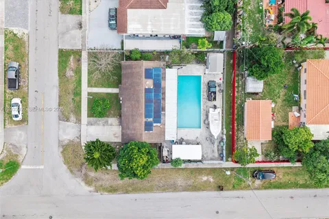 $625,000 | 590 West 35th Place, Hialeah, FL 33012
