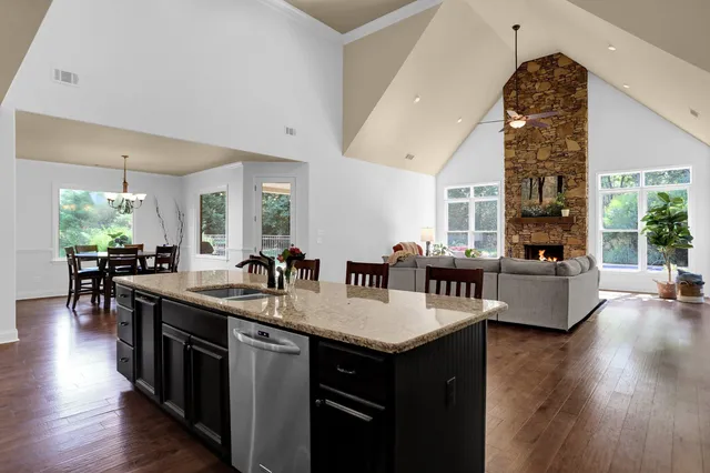 $879,000 | 3930 Potter Woods Cove, Lakeland, TN 38002