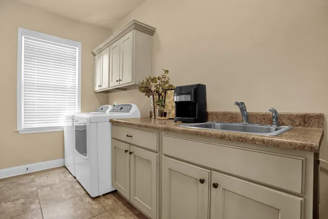 $879,000 | 3930 Potter Woods Cove, Lakeland, TN 38002