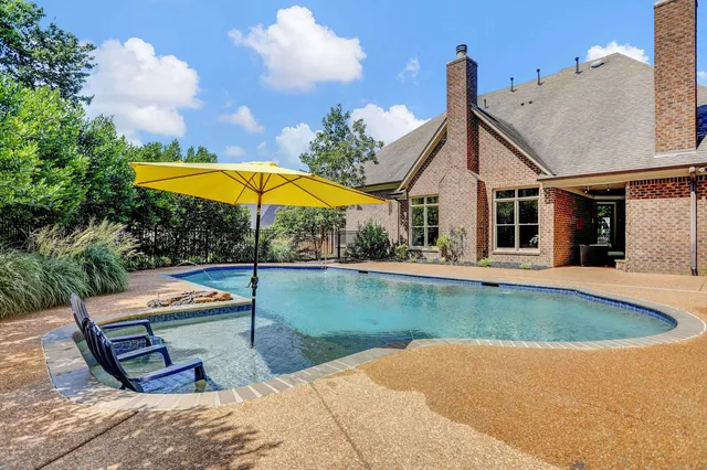 $879,000 | 3930 Potter Woods Cove, Lakeland, TN 38002