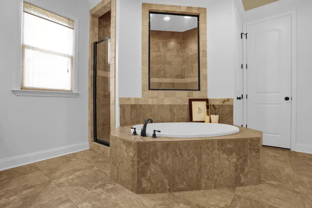 $879,000 | 3930 Potter Woods Cove, Lakeland, TN 38002