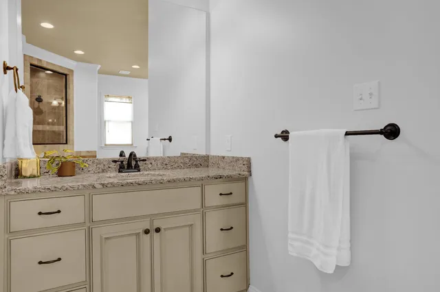 $879,000 | 3930 Potter Woods Cove, Lakeland, TN 38002