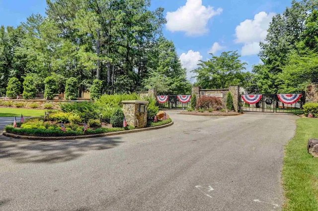 $879,000 | 3930 Potter Woods Cove, Lakeland, TN 38002