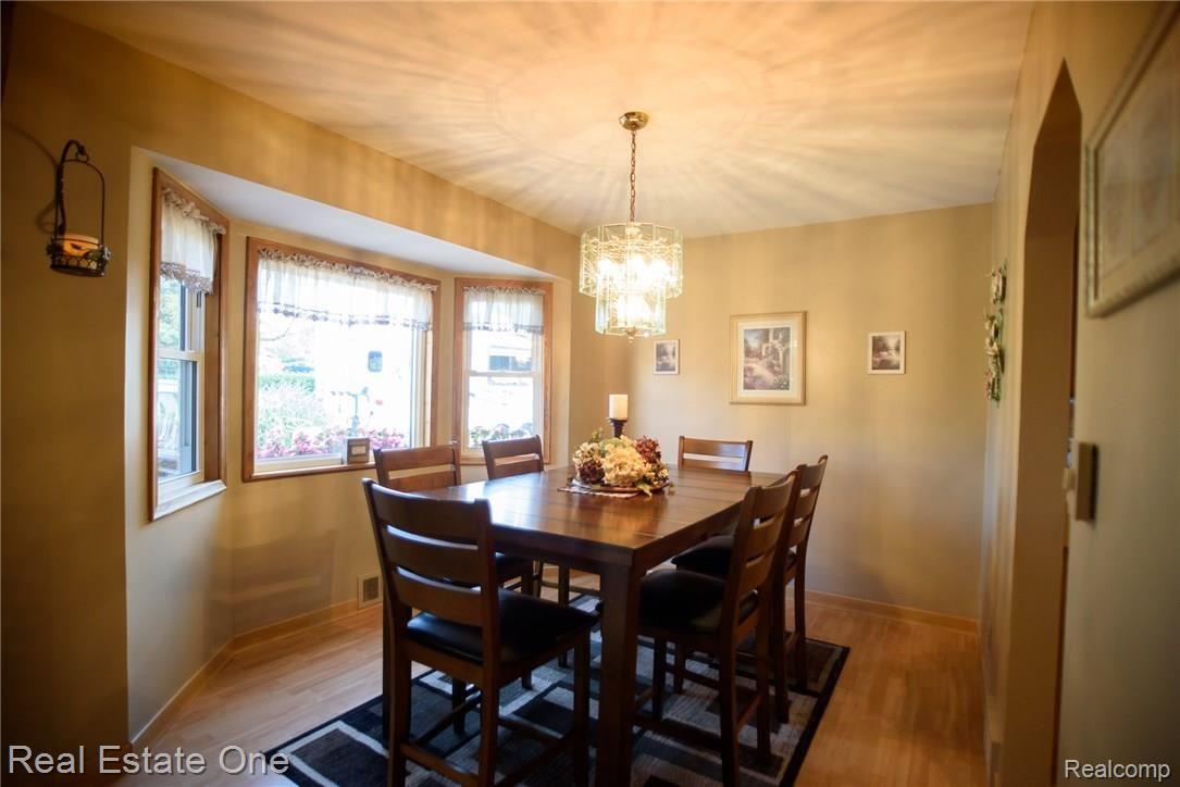 11044 Faussett Road Fenton, MI 48430 - Photo 12 of 46 DSP_8277.jpg