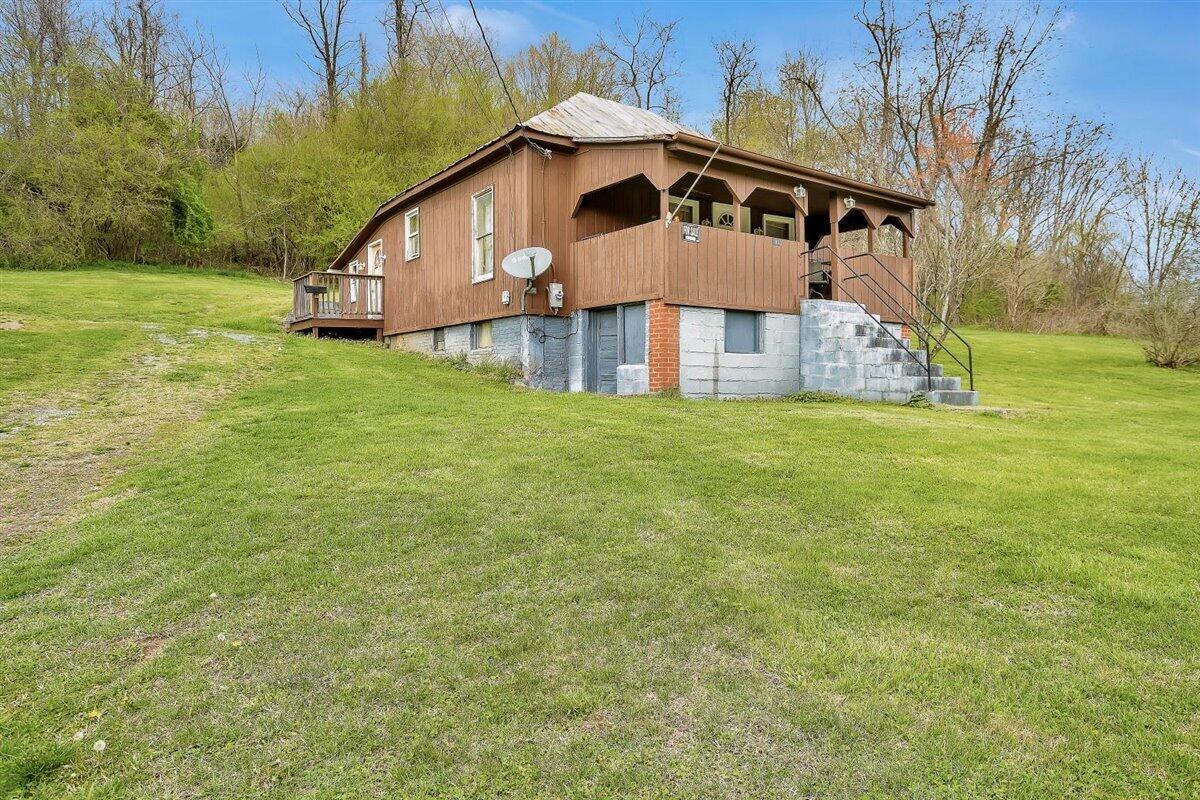 1803 Webster Road Roanoke, VA 24012 - Photo 4 of 33 04-1803 Webster Rd_04
