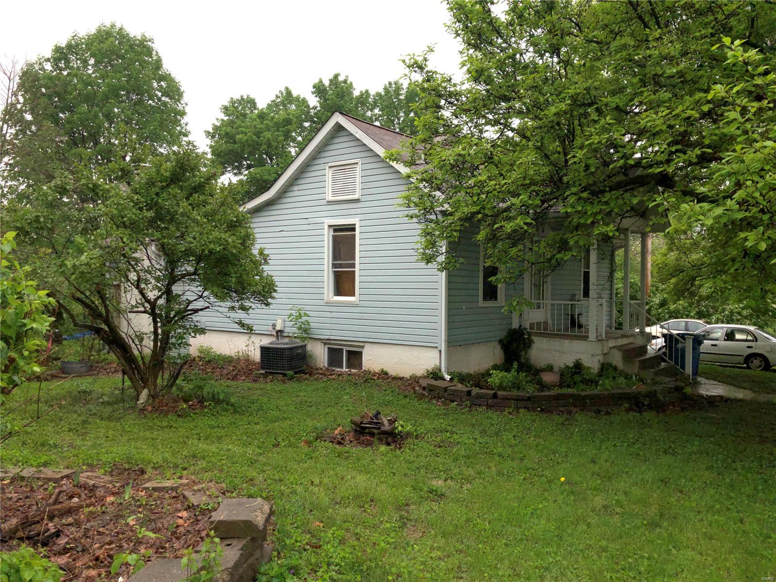 3244 Fee Fee Road Bridgeton, MO 63044 - Photo 3 of 5 Gallery Image 3