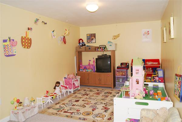 22 Deer Path, Unit 2 Maynard, MA 01754 - Photo 10 of 12 Gallery Image 10