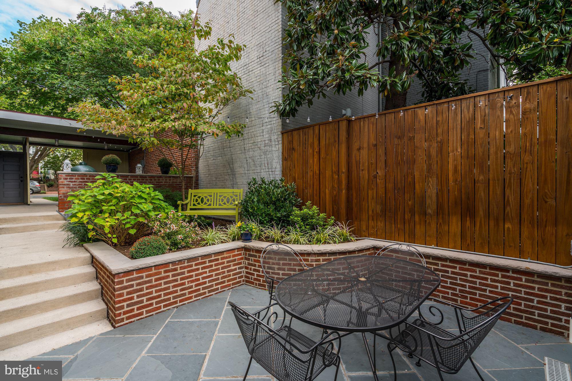 612 E Street Southeast Washington, DC 20003 - Photo 18 of 40