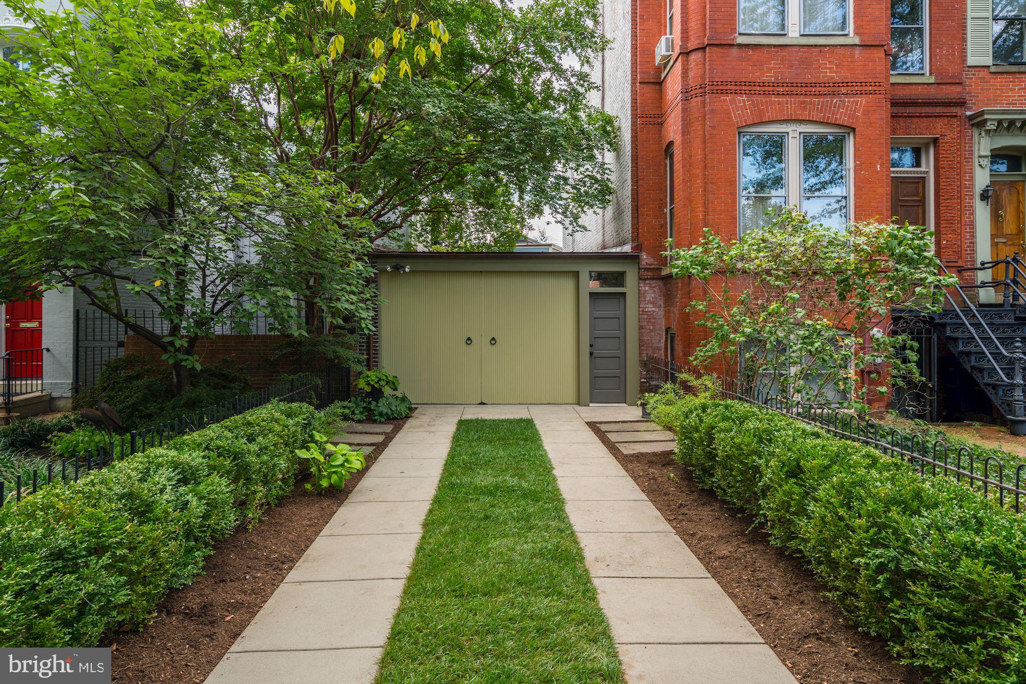 612 E Street Southeast Washington, DC 20003 - Photo 36 of 40