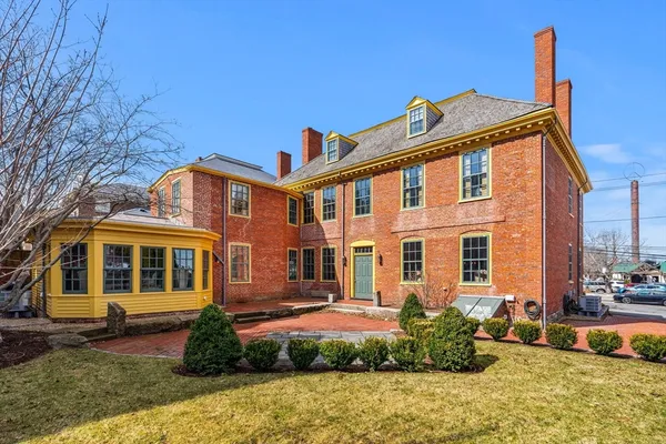 $3,750,000 | 17 Federal Street, Newburyport, MA 01950