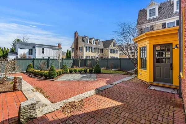 $3,750,000 | 17 Federal Street, Newburyport, MA 01950