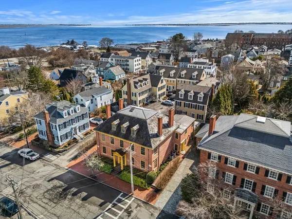 $3,750,000 | 17 Federal Street, Newburyport, MA 01950