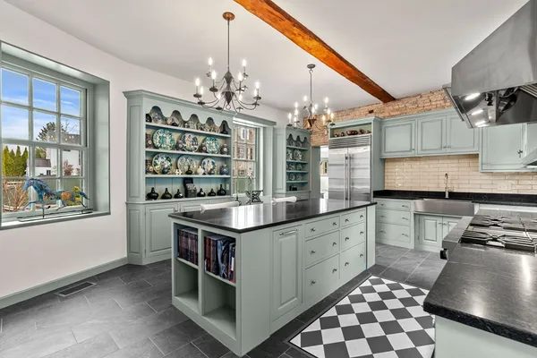 $3,750,000 | 17 Federal Street, Newburyport, MA 01950