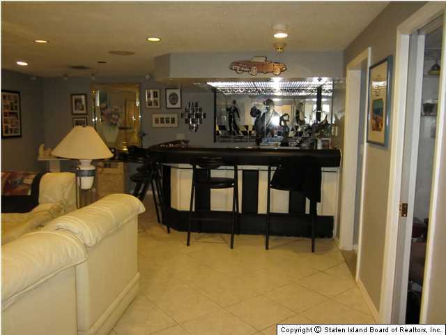 179 Spring Street Staten Island, NY 10304 - Photo 8 of 20 Additional Photo