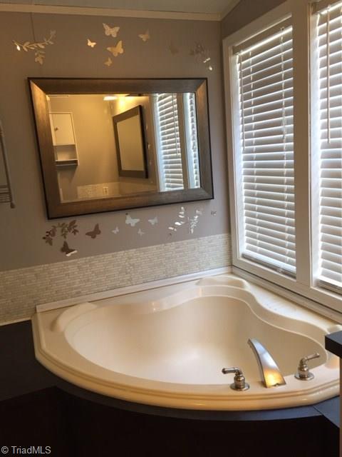 997 Riverview Rd Extension Lexington, NC 27292 - Photo 8 of 12 Gallery Image 8